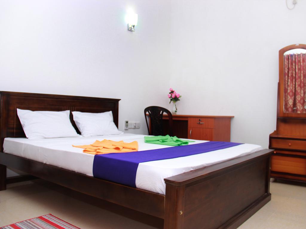 Heaven Star Rest Bed & Breakfast Mirissa Ngoại thất bức ảnh