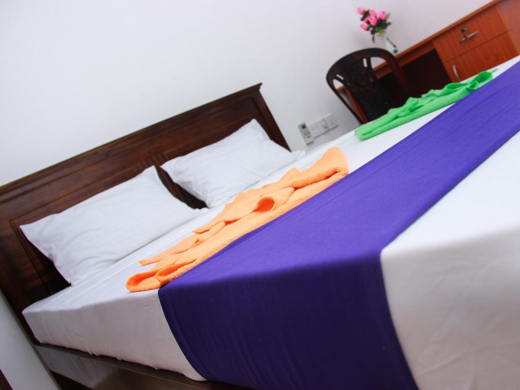 Heaven Star Rest Bed & Breakfast Mirissa Phòng bức ảnh