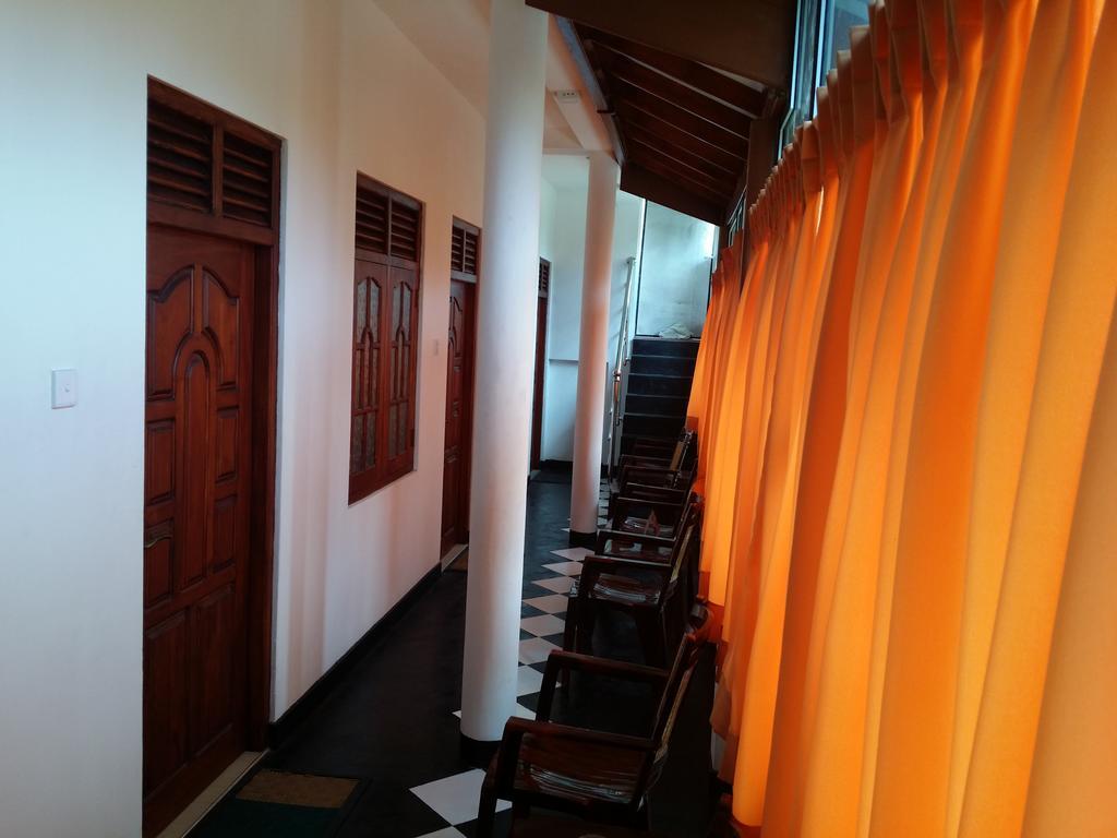 Heaven Star Rest Bed & Breakfast Mirissa Ngoại thất bức ảnh