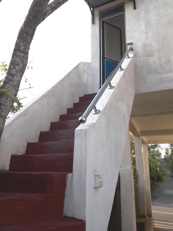 Heaven Star Rest Bed & Breakfast Mirissa Ngoại thất bức ảnh