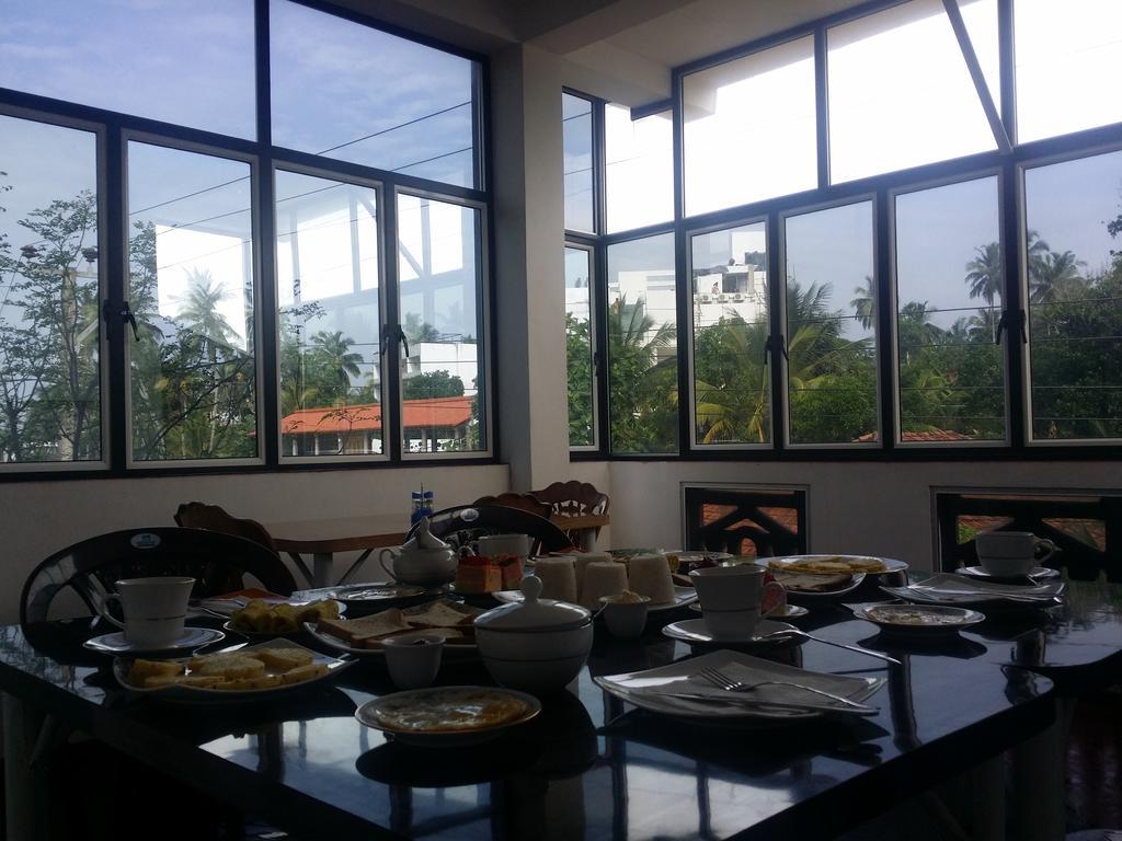 Heaven Star Rest Bed & Breakfast Mirissa Ngoại thất bức ảnh