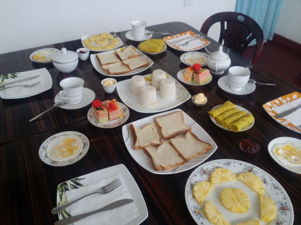 Heaven Star Rest Bed & Breakfast Mirissa Ngoại thất bức ảnh