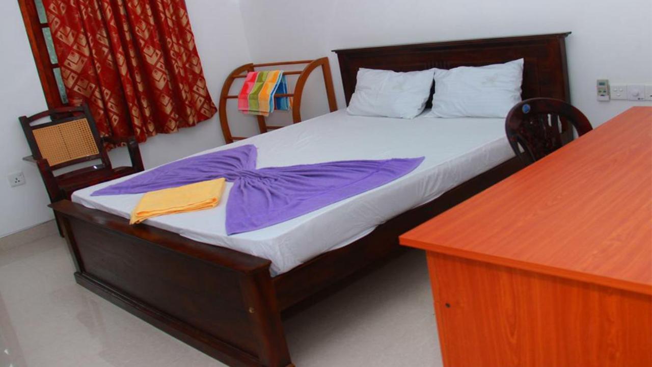 Heaven Star Rest Bed & Breakfast Mirissa Ngoại thất bức ảnh